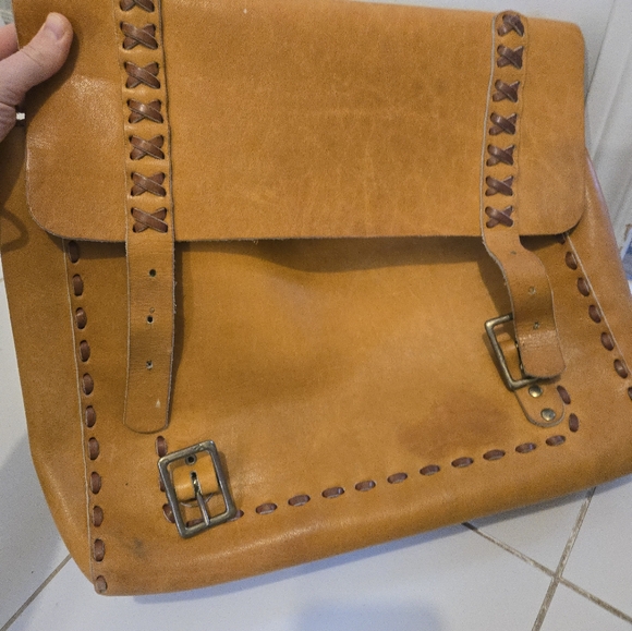 Leather bag - Picture 8 of 11